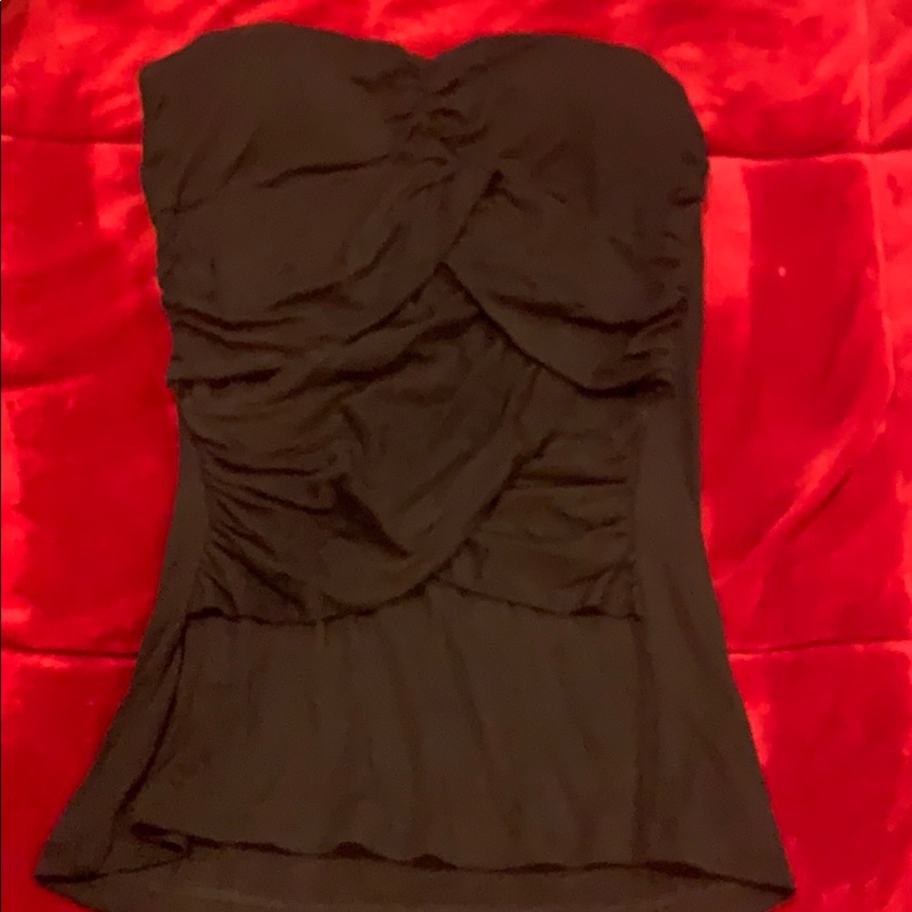 Super soft Black strapless shirt